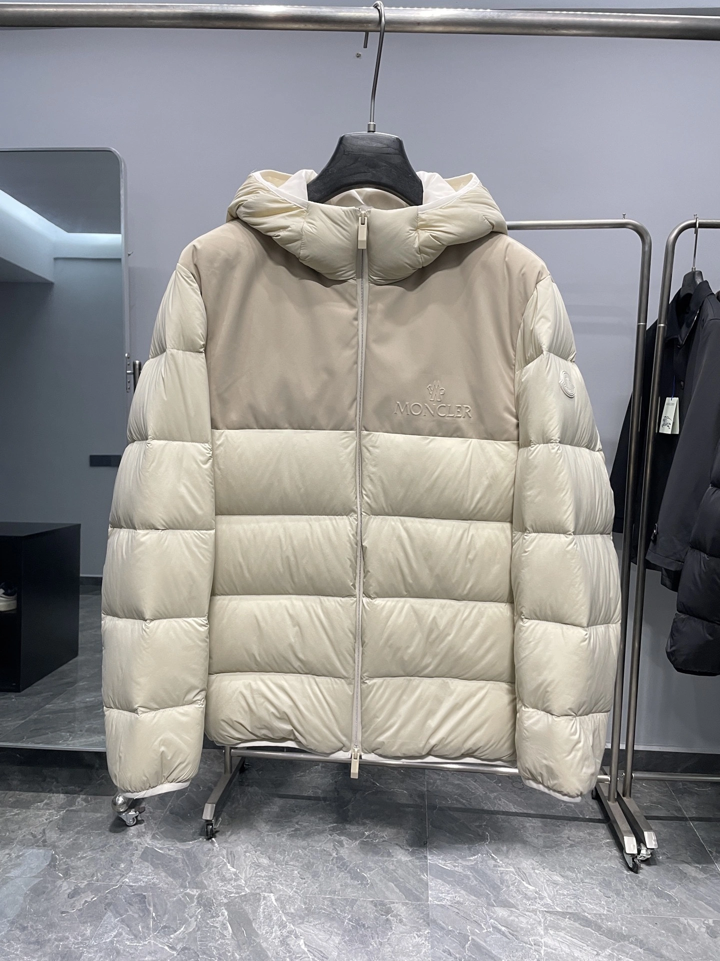 wg.luxury-- 7o9385r Down jacket nylon 2colour item: E-F000J1309-2